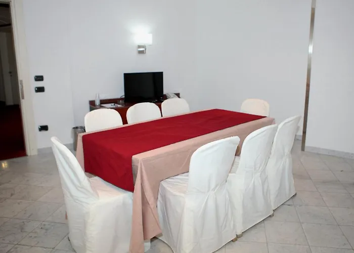 Mediterraneo Palace